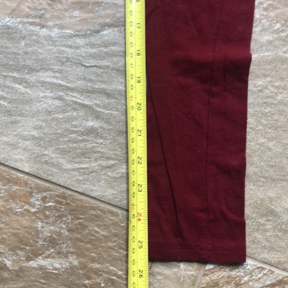 Burgundy Stretchy Leggings - Picture 5 of 5